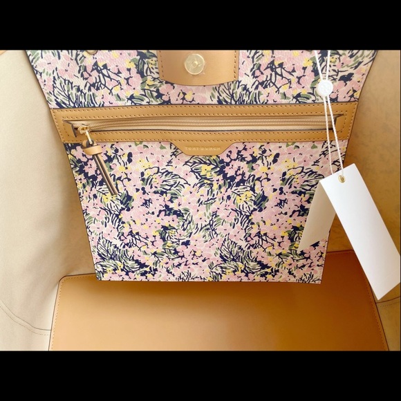 Gaby’sBags💕NWT Tory Burch Tote - Picture 5 of 5
